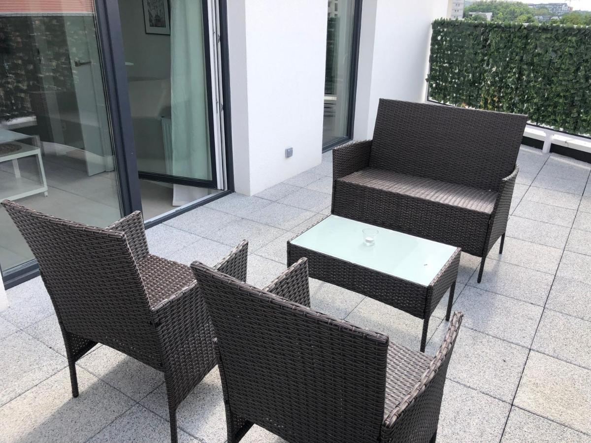 Apartament De Lux Apart 45 Grabiszynska Вроцлав Экстерьер фото