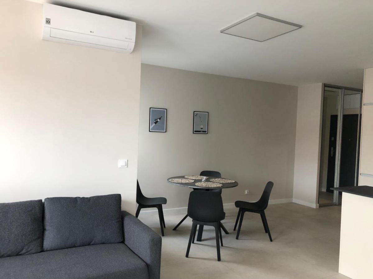 Apartament De Lux Apart 45 Grabiszynska Вроцлав Экстерьер фото